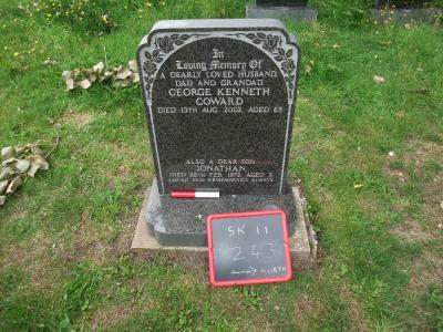 Figure 2 - Headstone with scale bar and blackboard (Image Copyright - Mark Simpson)
