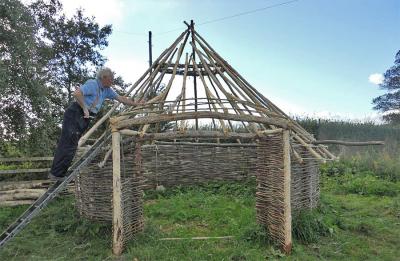 AND’s reconstruction of an Iron Age round house in progress (Image Copyright: Brian Elsey)