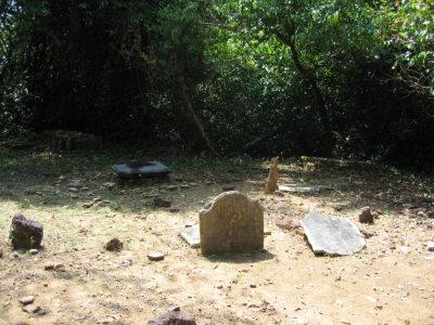 Figure 8: Bunce Island Christian graveyard (Image Copyright: Andrew Marriott)