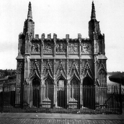Figure 8. The West front between 1895-1905 with the protective railings in place. Missing stonework can already be seen to the top crenellations (Garratt 1895-1905 [Photograph: Accession number: 1983.157] At http://www.wakefieldmuseumcollections.org.uk). Image courtesy of Wakefield Council.