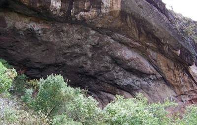 Figure 2. The entrance to the Cauadzidziqui rock shelter. (Image Copyright: Arnaud F. Lambert).