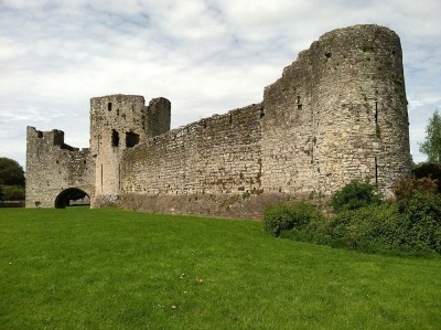Figure 2. View from outside the grounds of Trim Castle (Image: Author's own).